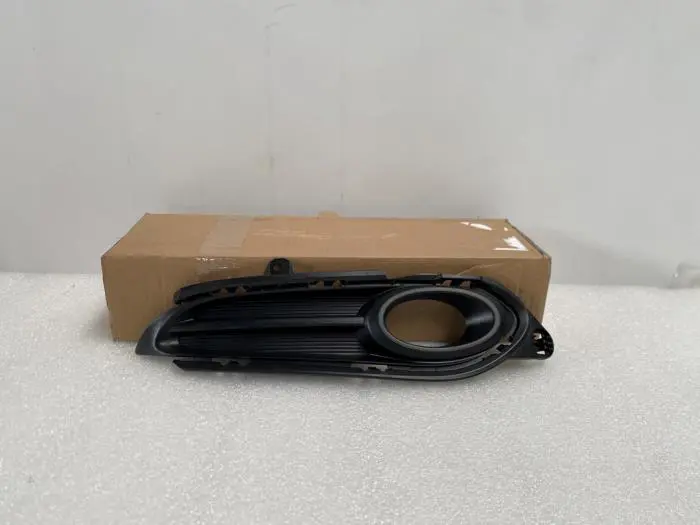 Afdekplaat mistlamp rechts Honda HR-V