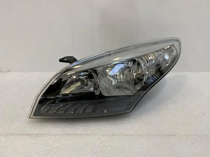 Phare gauche Renault Megane