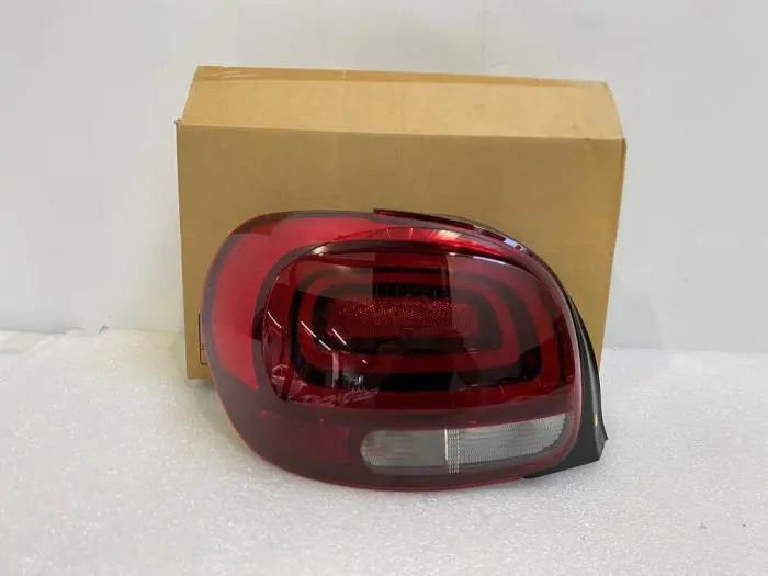 Feu arrière gauche Citroen C3