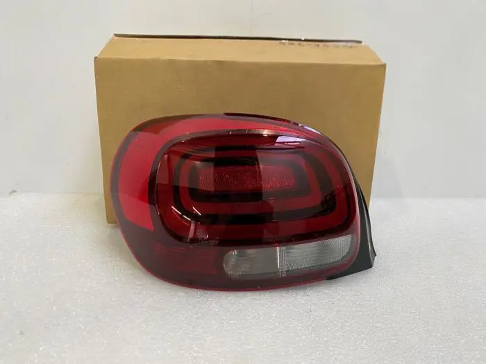 Feu arrière gauche Citroen C3