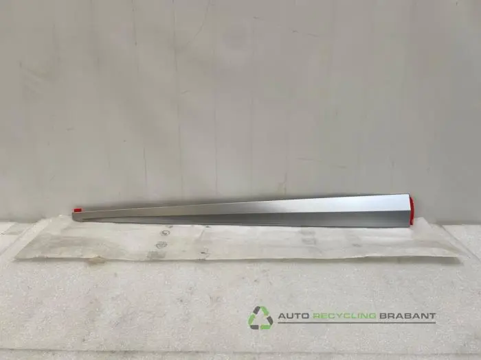 Portierlijst Nissan Micra