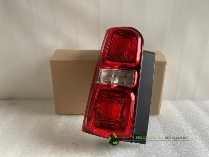 Feu arrière gauche Citroen Jumpy