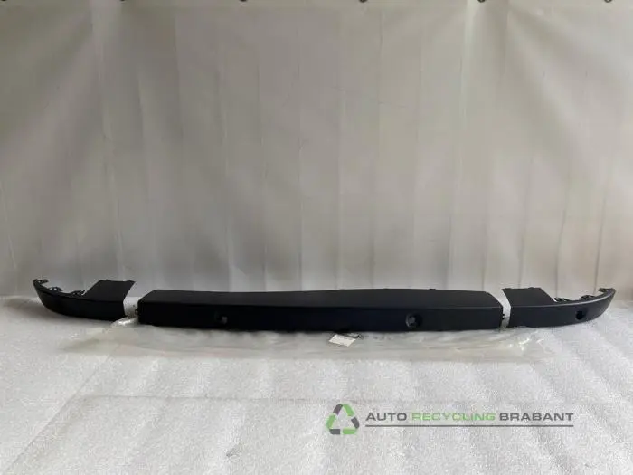 Bumperlijst midden-achter Renault Clio