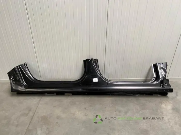 Dorpel rechts Dacia Jogger