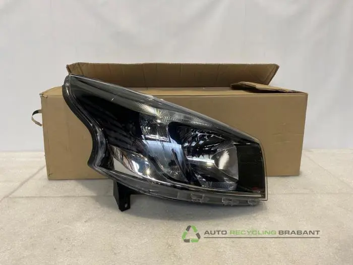 Koplamp rechts Opel Vivaro