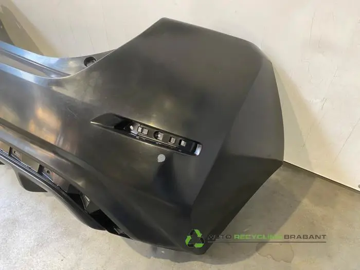 Stoßstange hinten - 636ad275-7328-4b01-bc86-a54ae364d875.jpg