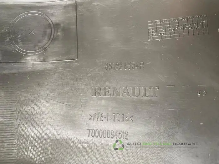 Rear bumper - 7bc7543e-5503-4501-8041-6e7dd2ef1554.jpg