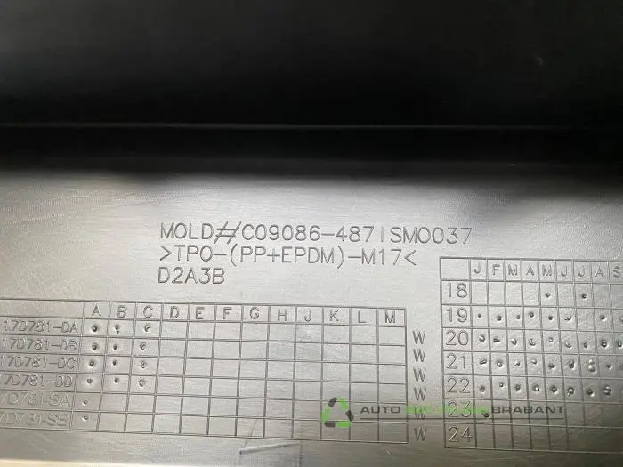 Pare-chocs arrière - e7a928a3-e490-4642-9905-7d3df01535d0.jpg