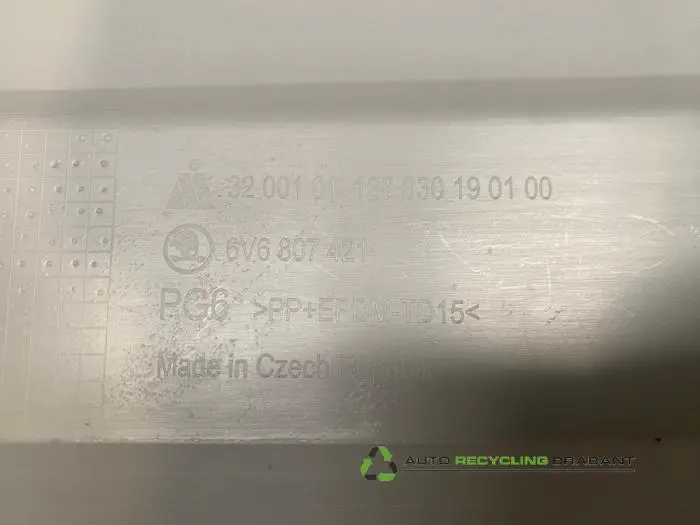 Stoßstange hinten - a4258b76-6a50-4b53-b05a-c36c165d1c36.jpg