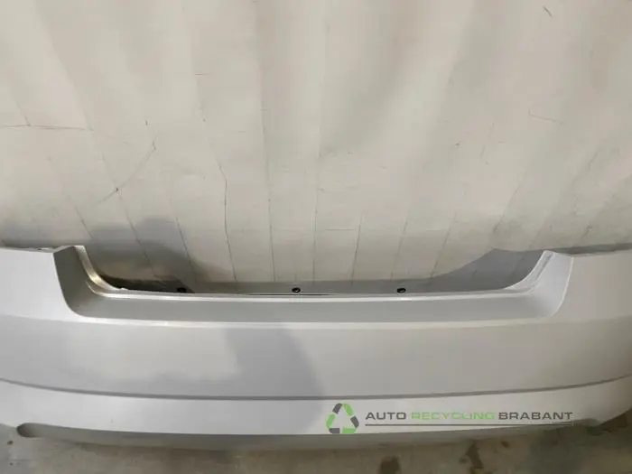 Stoßstange hinten - e6e94f42-7022-415a-8a41-72a867a8e4fb.jpg