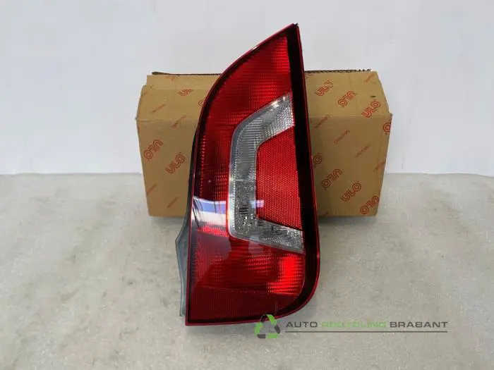 Feu arrière gauche Volkswagen UP