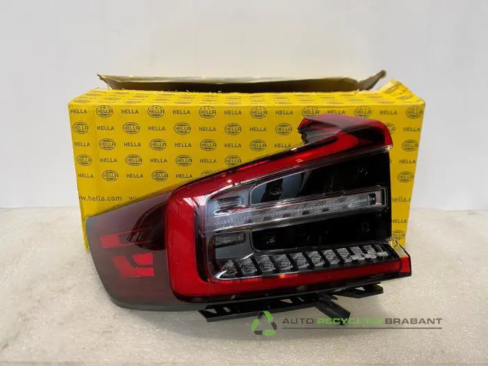 Feu arrière gauche Volvo C40