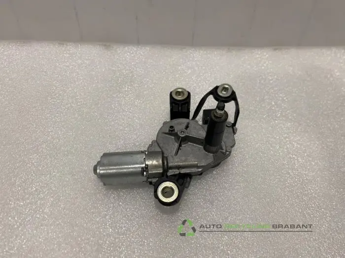 Ruitenwissermotor achter Volkswagen Golf