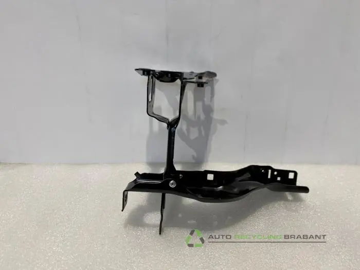 Headlight frame, left BMW 5-Serie