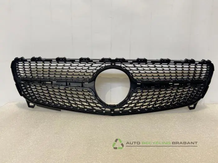 Grille Mercedes A-Klasse
