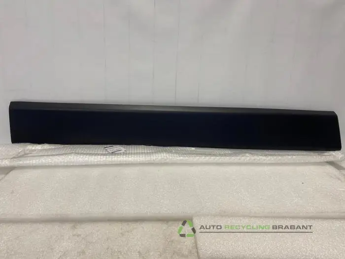 Zierleiste Renault Master