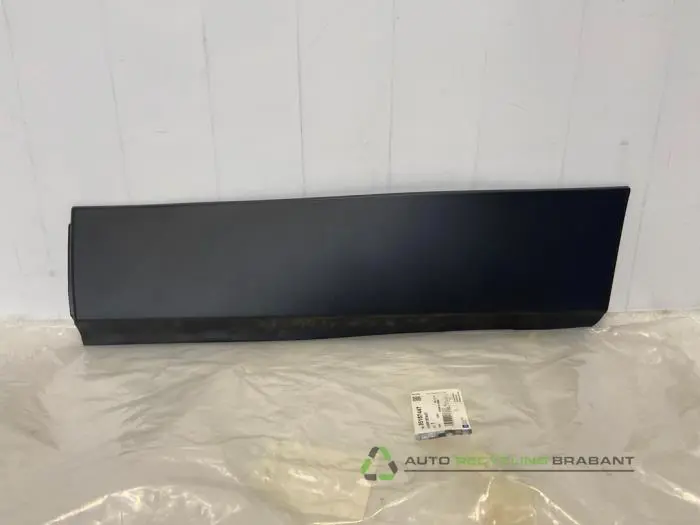 Portierlijst Opel Mokka