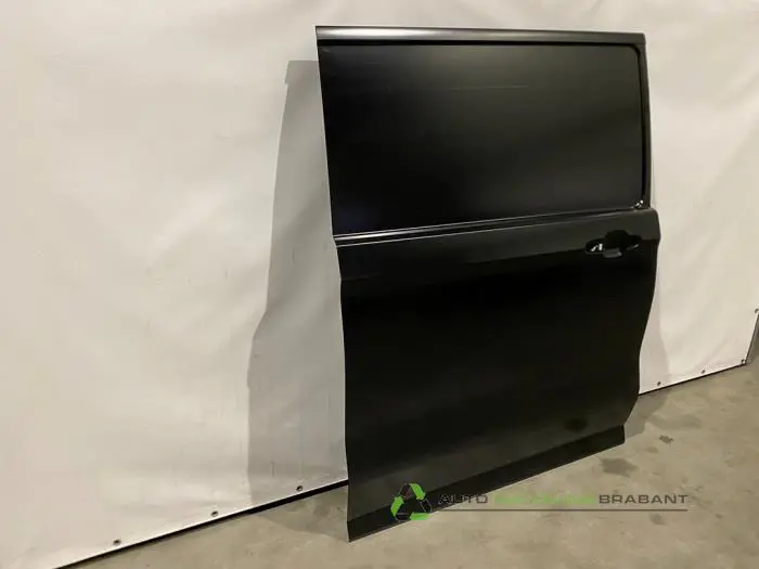 Sliding door, right - 1505093e-c453-4b00-b2c2-c75a44a3ac4e.jpg