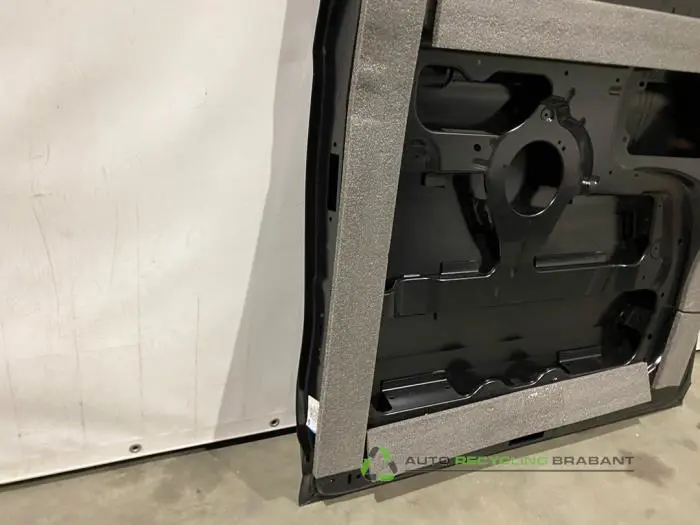 Sliding door, right - 22faf6e4-1be2-4be9-8380-2b4d3ee7d6ed.jpg