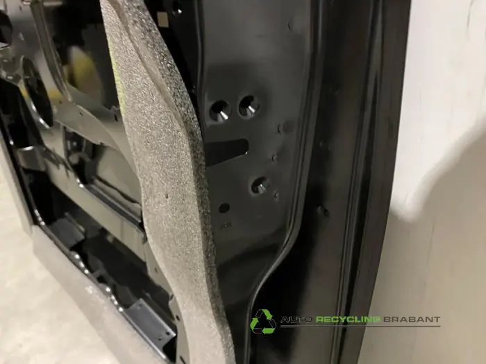 Sliding door, right - d59110a8-630f-47ca-9ea0-53e6a5c6cca4.jpg