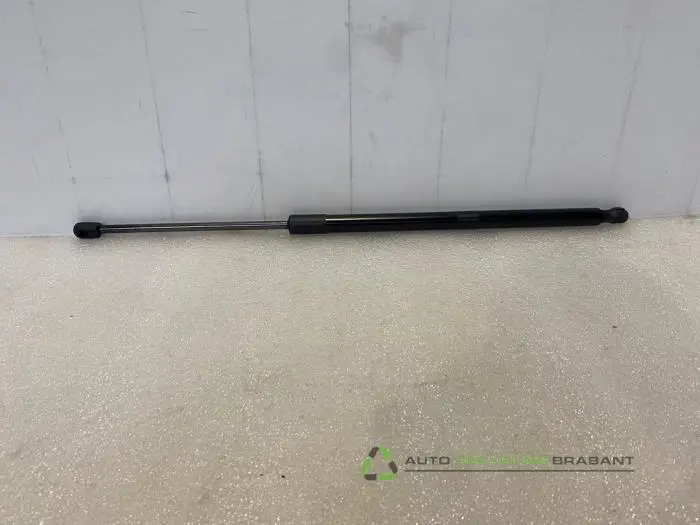 Gasdemper rechts-achter Skoda Superb