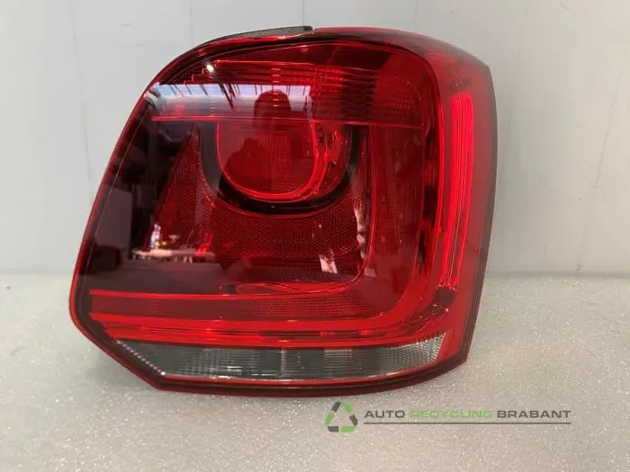 Feu arrière droit Volkswagen Polo