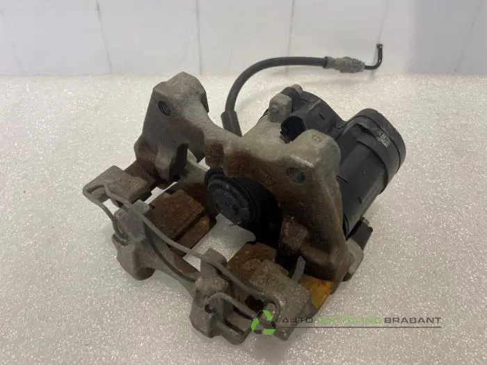 Remklauw (Tang) rechts-achter Audi A3