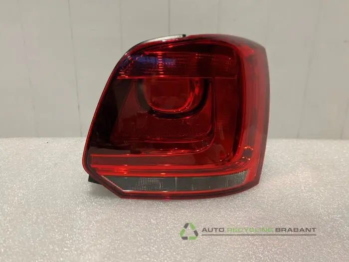 Feu arrière droit Volkswagen Polo