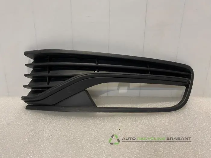 Afdekplaat mistlamp rechts Volkswagen Polo