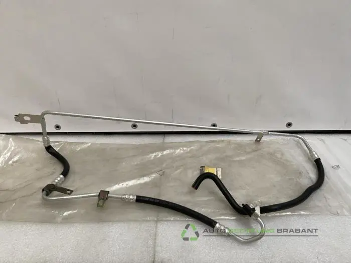 Stuurbekrachtiging Leiding Renault Trafic