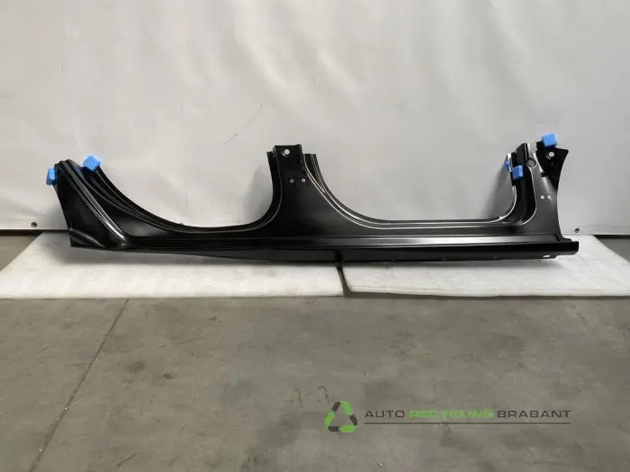 Dorpel rechts Opel Astra