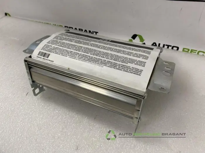 Right airbag (dashboard) - 21e80ae6-f358-4bc1-b278-d5b06a79b45c.jpg