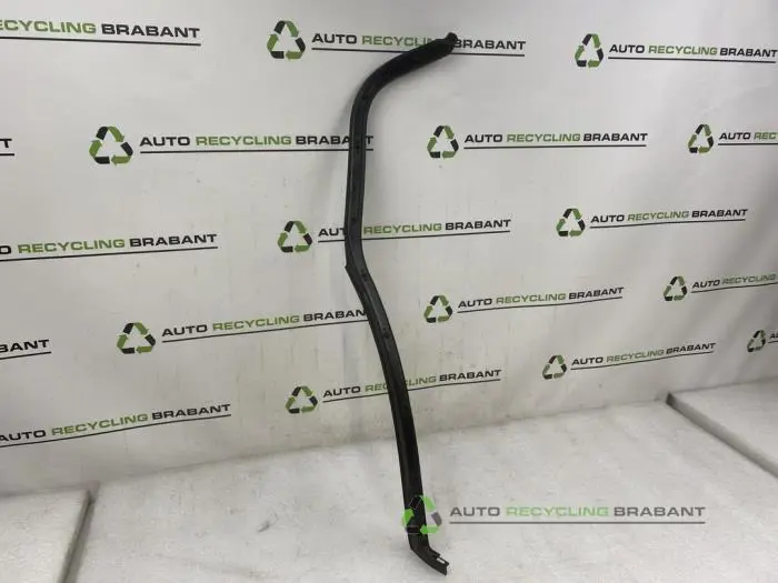 Portierrubber 4Deurs rechts-achter Porsche Macan