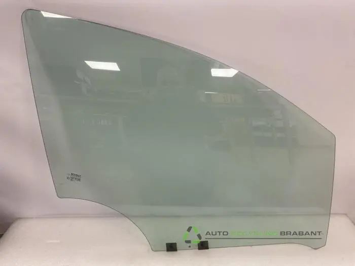 Vitre portière 4portes avant droite Renault Captur