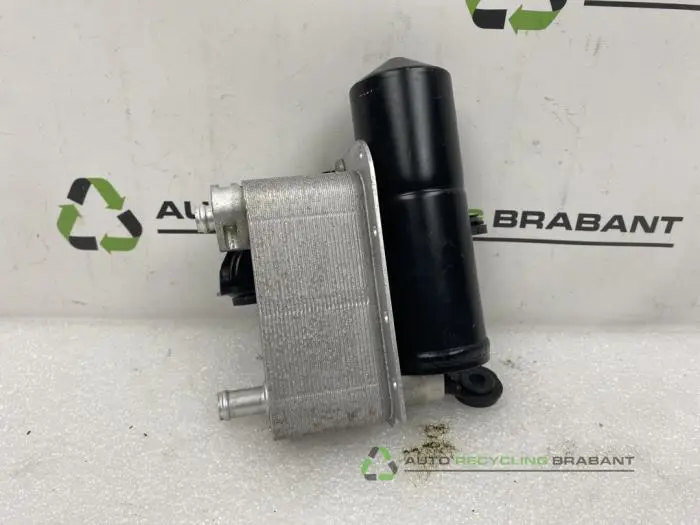 Oliekoeler - 05c4a2a1-bccd-4b11-90dd-5dac70ca510f.jpg