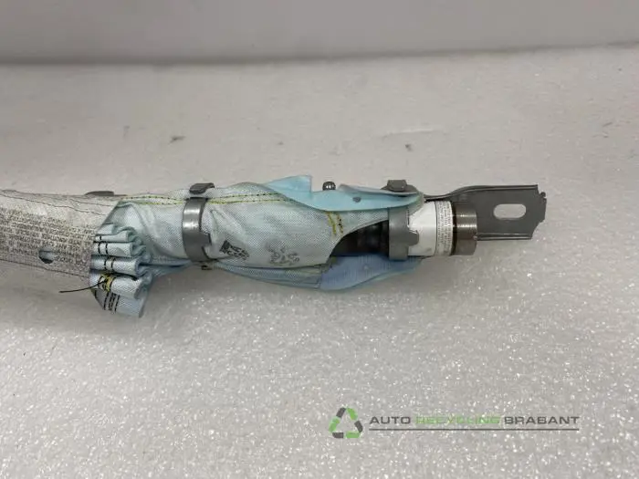 Airbag hemel rechts - 384f8880-d609-404d-9af3-44ea7eca3898.jpg