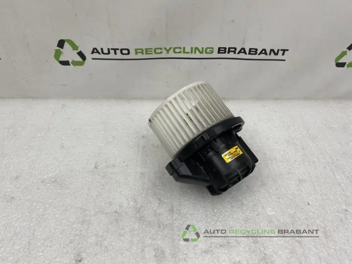 Kachel Ventilatiemotor Kia Sorento