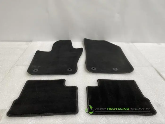 Matten Set Jeep Renegade