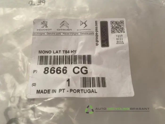 Emblem - c92556cc-58cf-483e-9b6e-afc0a9dd46de.jpg