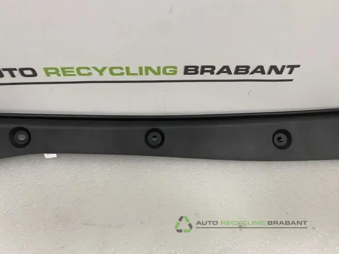 Motorkap Kabel - 7fdee1e0-7965-4a3d-ae17-0b1a2e3933d2.jpg