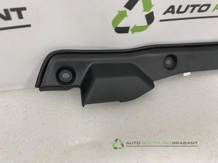 Motorkap Kabel - cd9a9997-9bec-4eef-a0f7-befd98f9cb7e.jpg