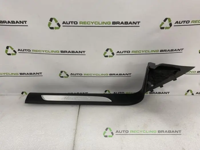 A-stijl Afdekkap rechts Porsche Macan