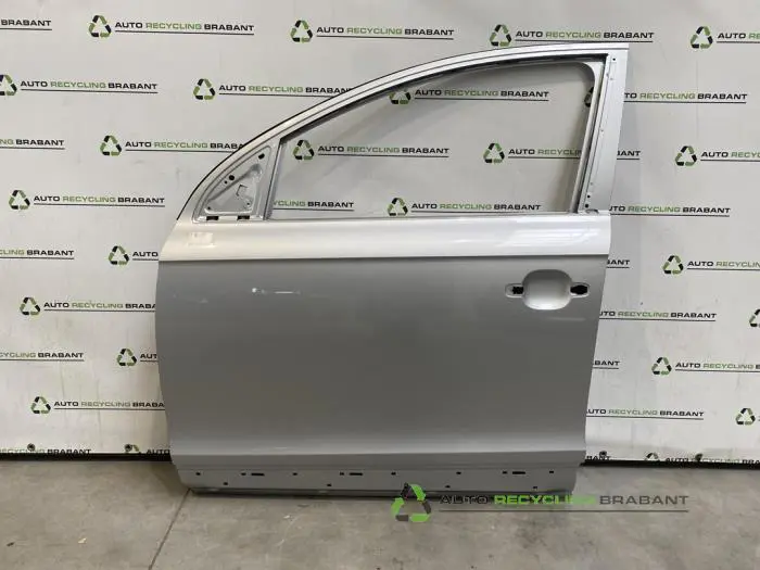 Door 4-door, front left Audi Q7