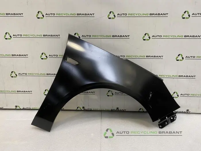 Scherm rechts-voor Opel Zafira