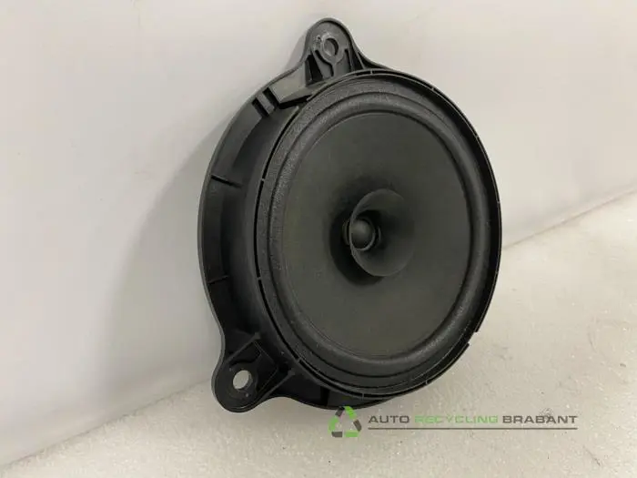 Luidspreker - 322d9fcf-f20f-4d9f-9420-a56bee61150f.jpg