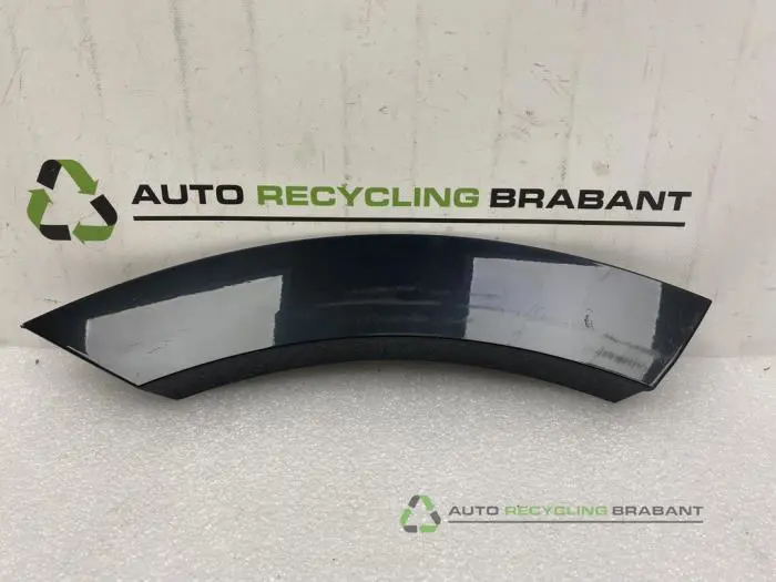 Schmutzfängerverbreiterung Audi E-Tron