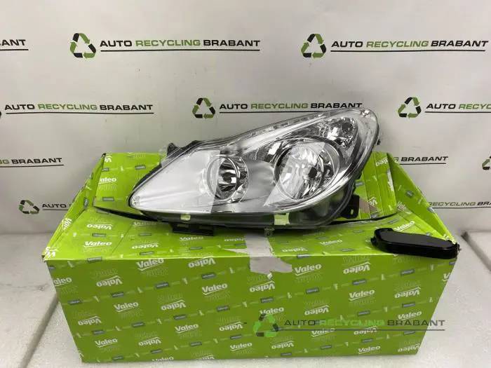 Phare gauche Opel Corsa