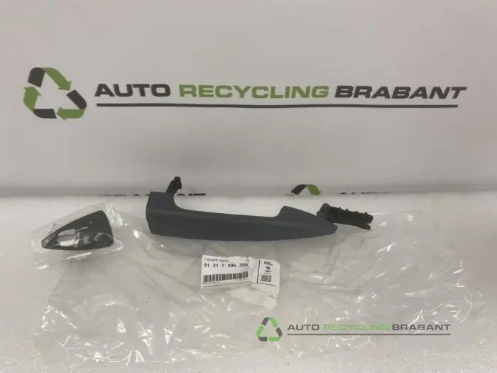 Front door handle 4-door, right BMW 2-Serie