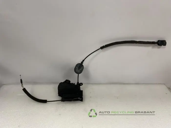 Deurslot Mechaniek 4Deurs rechts-achter Renault Captur