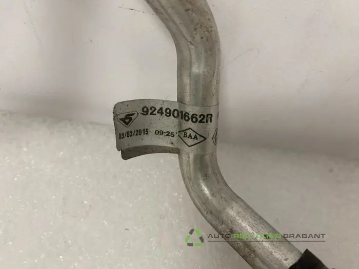 Air conditioning line - 9fa566c2-e6b5-47ef-873b-271aceb936ed.jpg